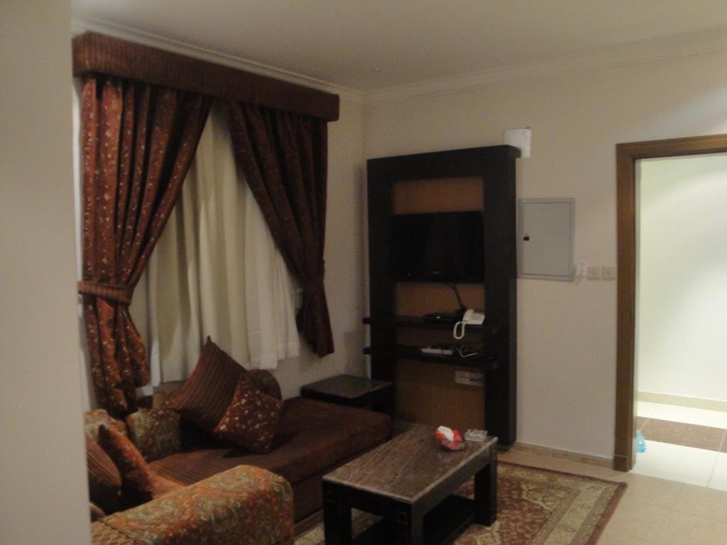 Jenan Al Malaz Hotel Apartments 利雅德 客房 照片